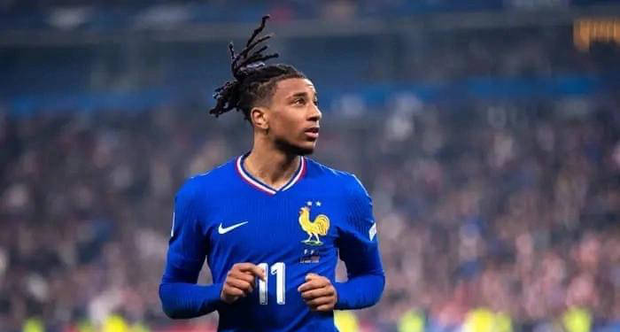 年轻人热烈追捧！拜仁右路天才商业价值潜力巨大，皇马愿砸2亿欧元